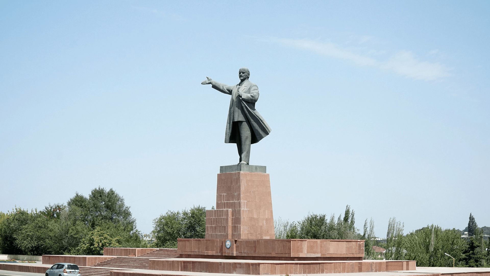 A statue of Lenin in Osh, Kyrgyzstan, photographed in 2018.