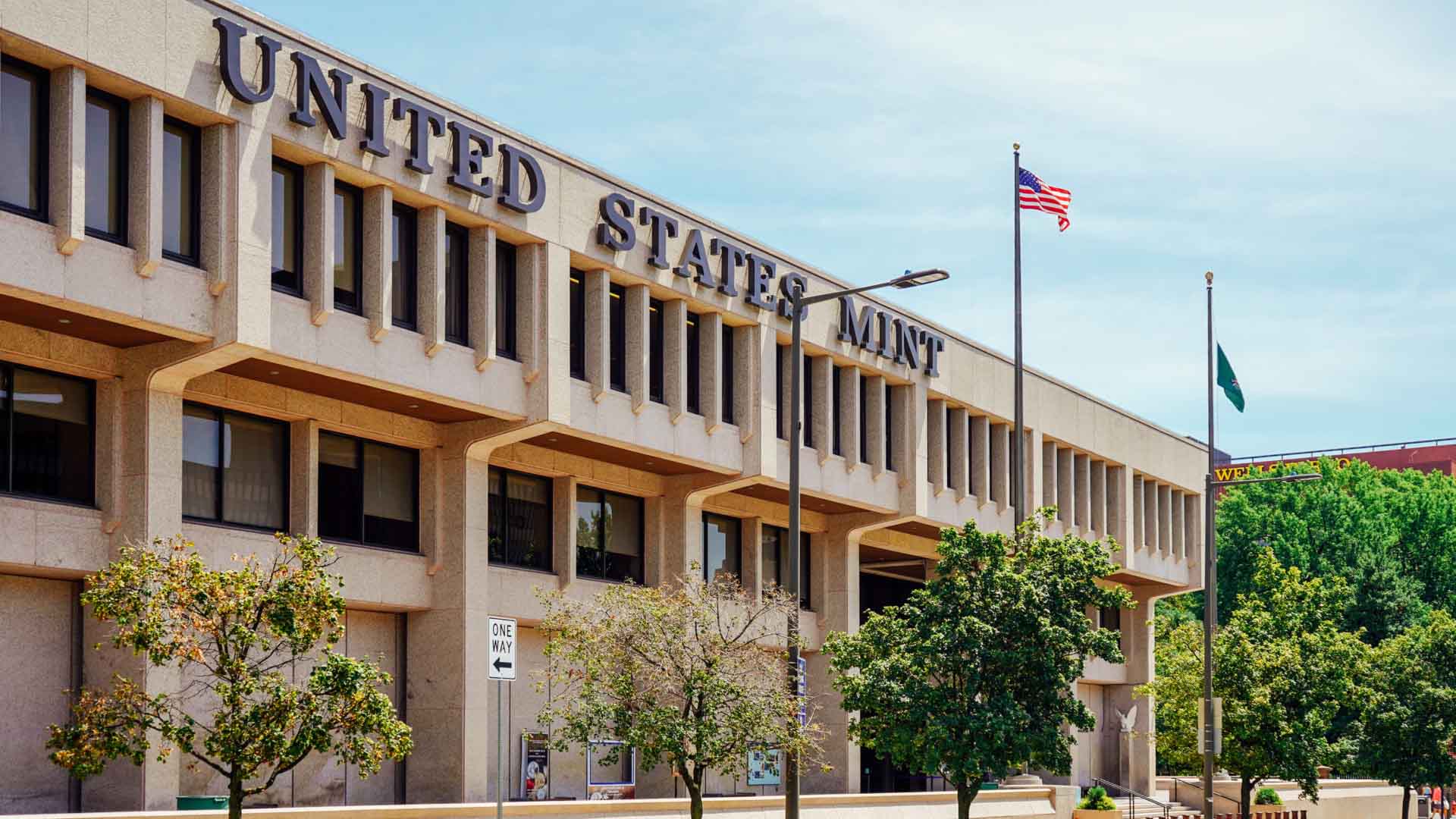 Exterior image of US Mint