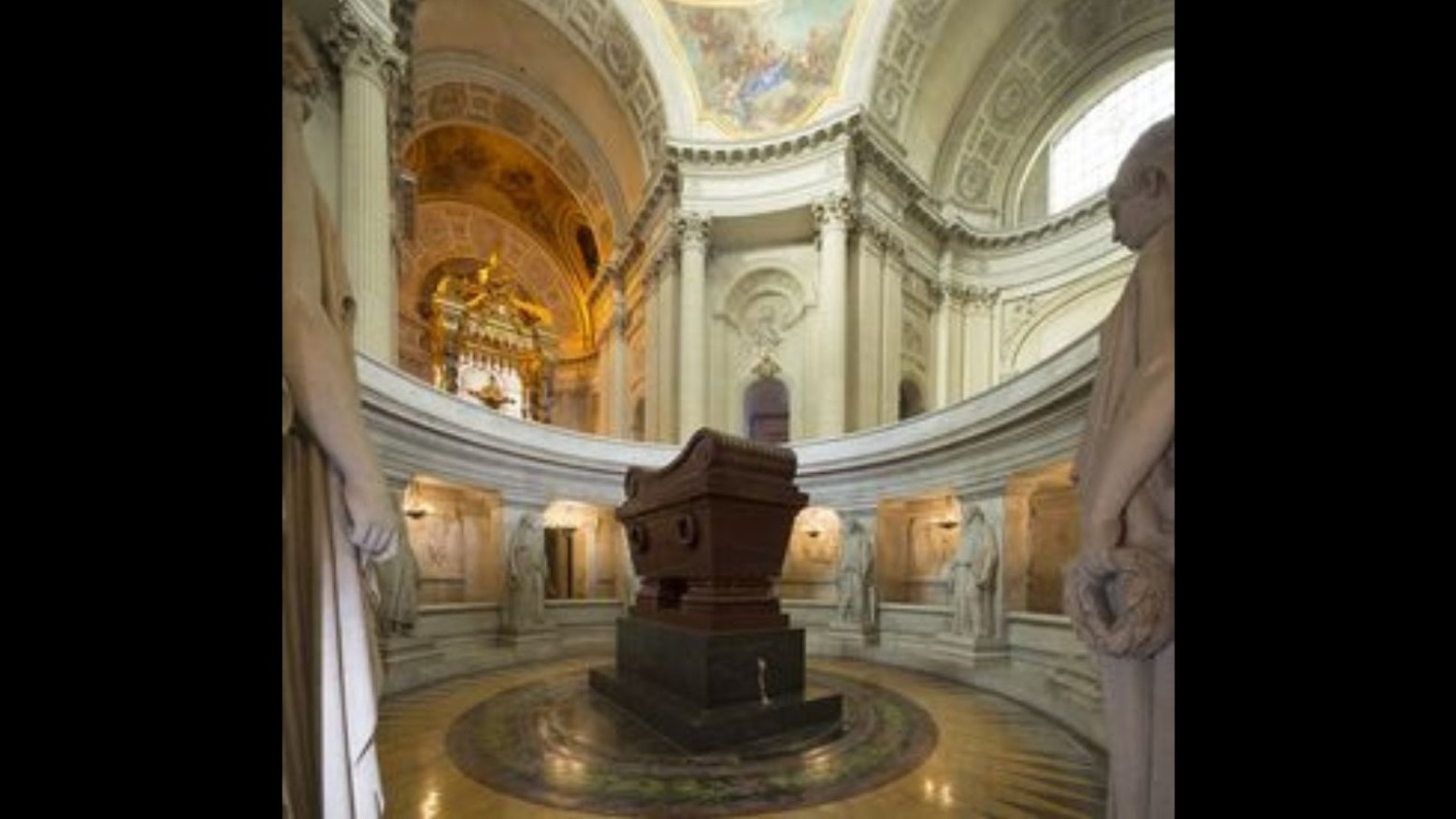 The tomb of Napolean within the Cathedral of Saint Louis of the Invalides