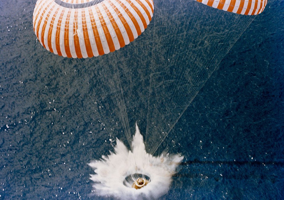 An image of a spacecraft crash landing into the water