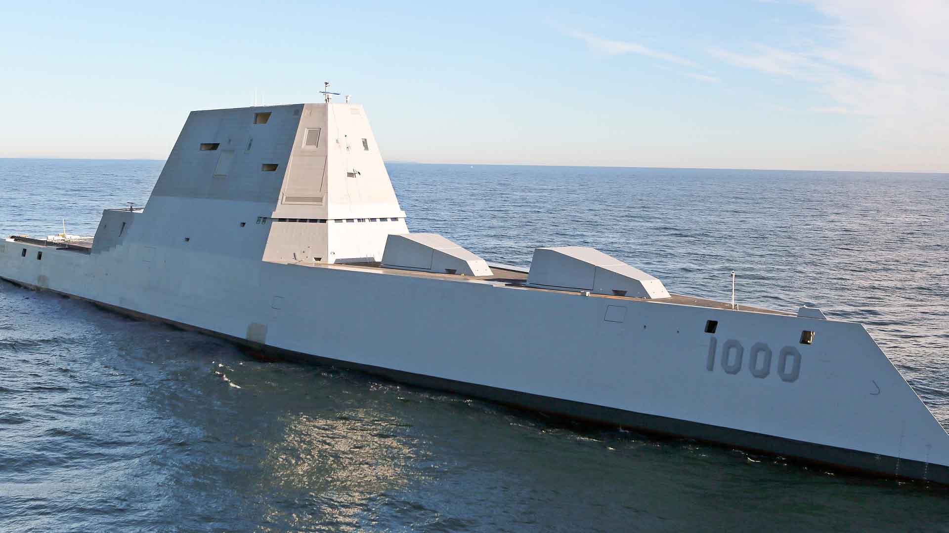 USS Zumwalt underway for the first time conducting at-sea tests and trials in the Atlantic Ocean, 7 December 2015.