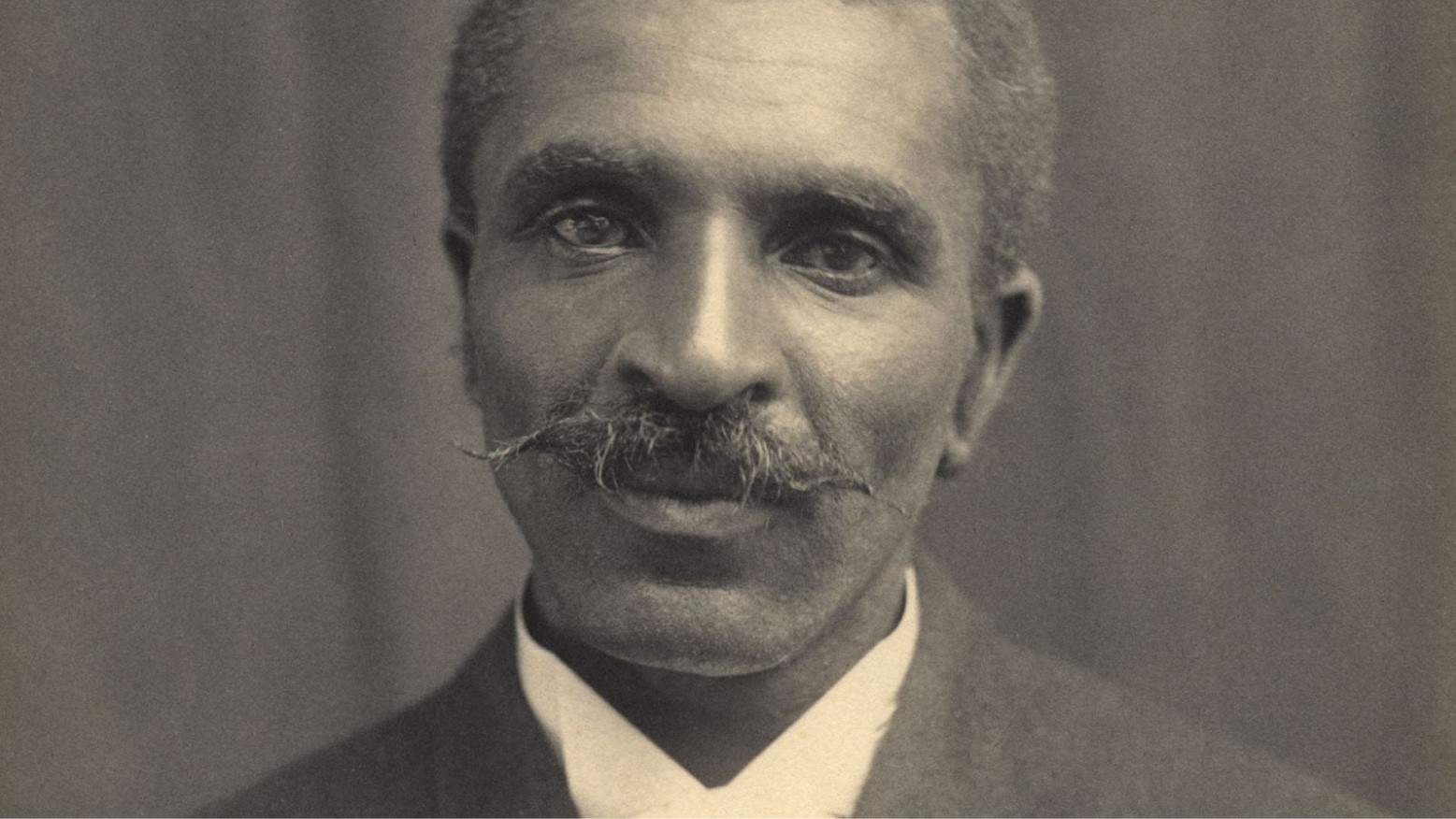 A 1910 photo of George Washington Carver.