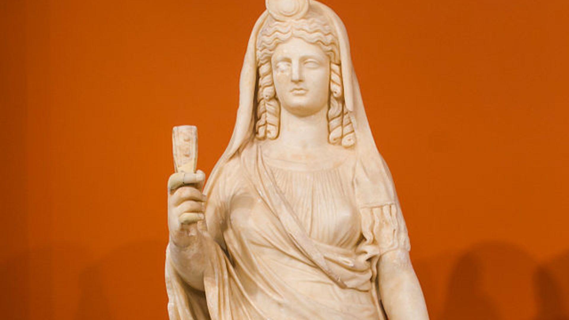 The statue of Persephone.