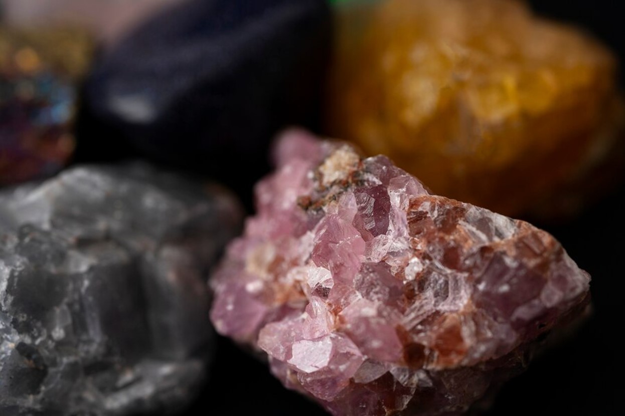 Close-up photograph of the crystals formed in rocks