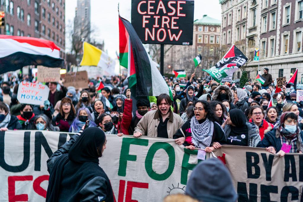 A photograph of a large protest held in New York City in favor of a cease-fire in Palestine