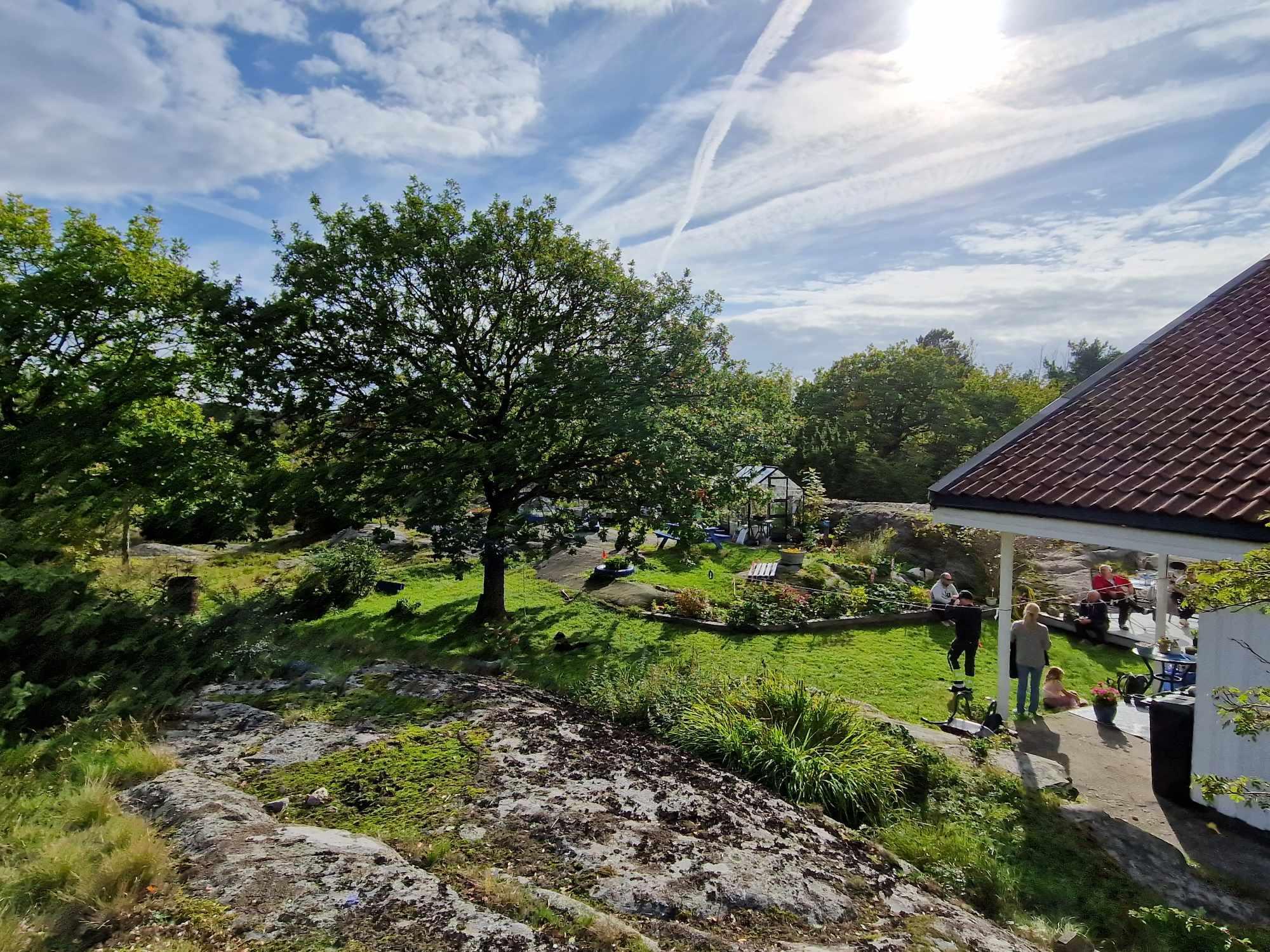 A photograph of the family home located in Jomfruland