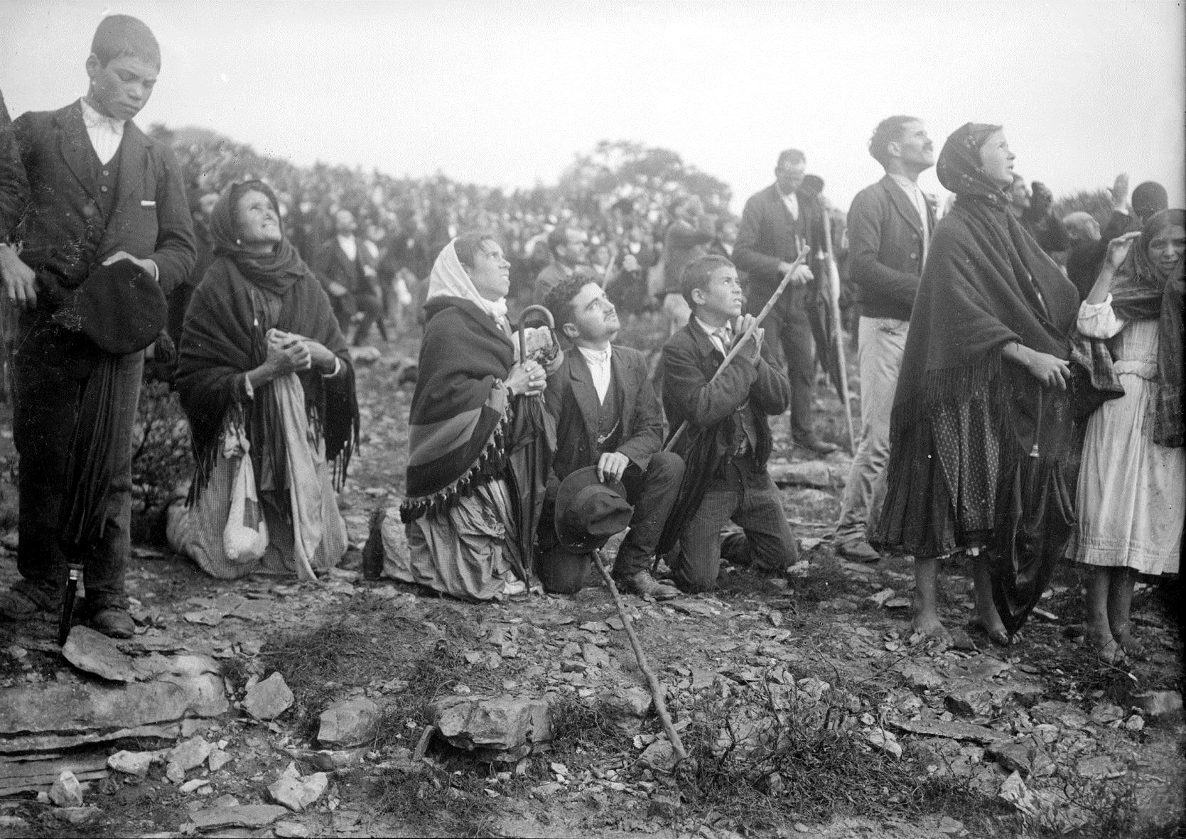 The crowd looking at "the Miracle of the Sun", during the Our Lady of Fatima apparitions, Fatima, Portugal, 13 October 1917
