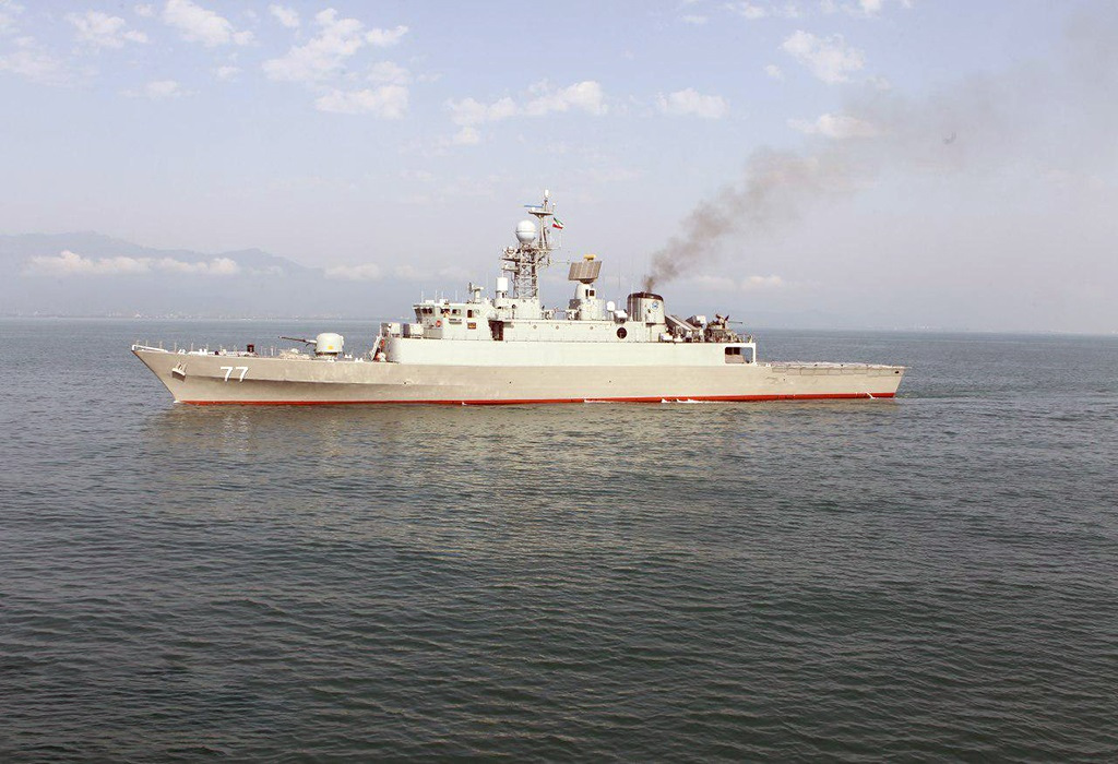The IRIS Damavand (77) on the water
