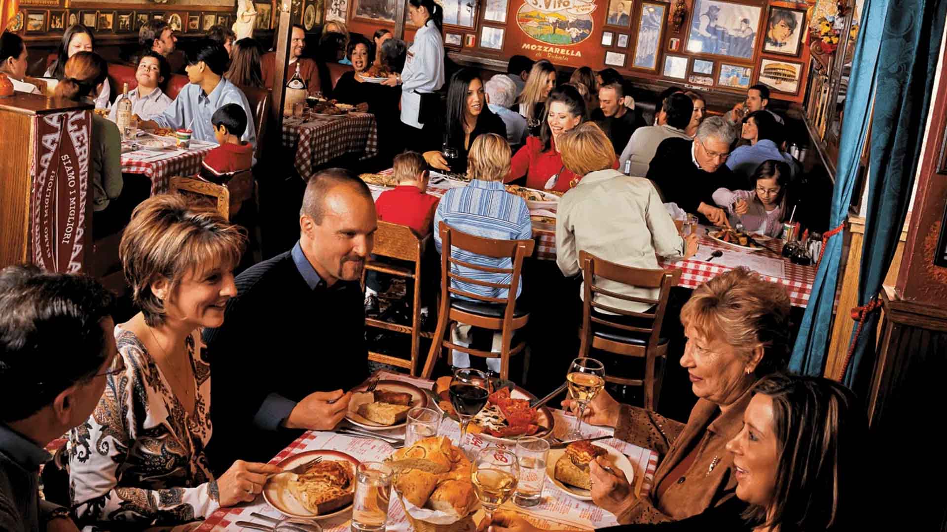 diners eating at Buca di Beppo