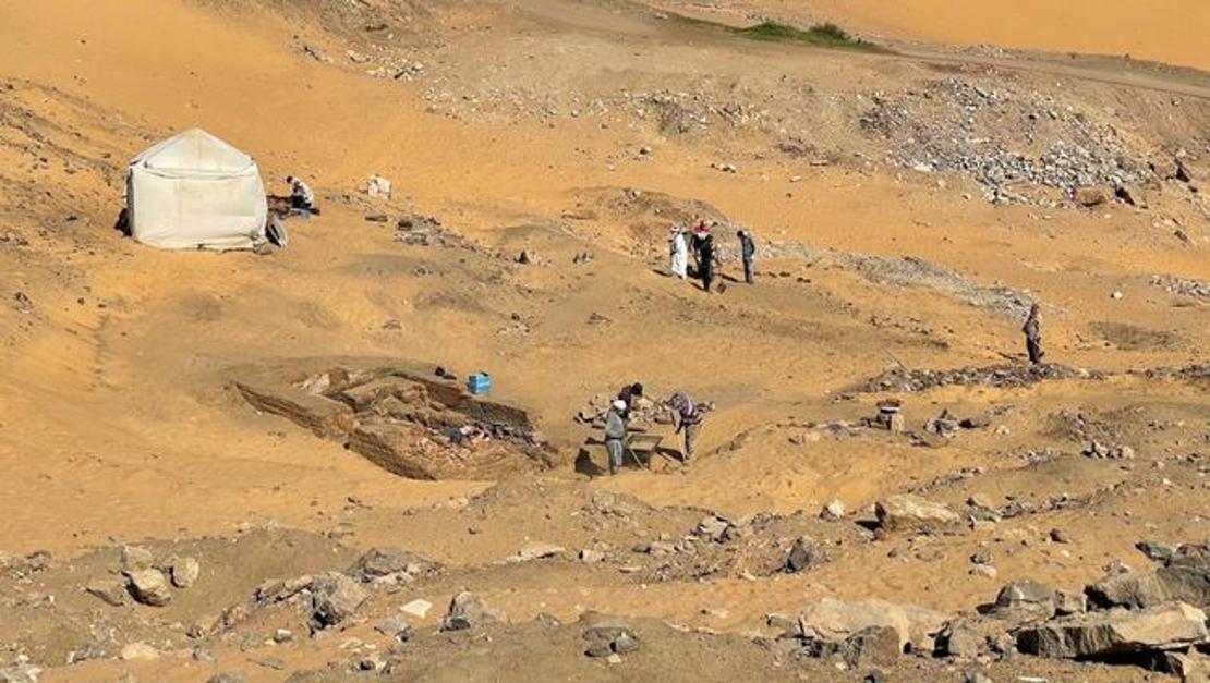 A photograph of the researchers working at the necropolis in Egypt