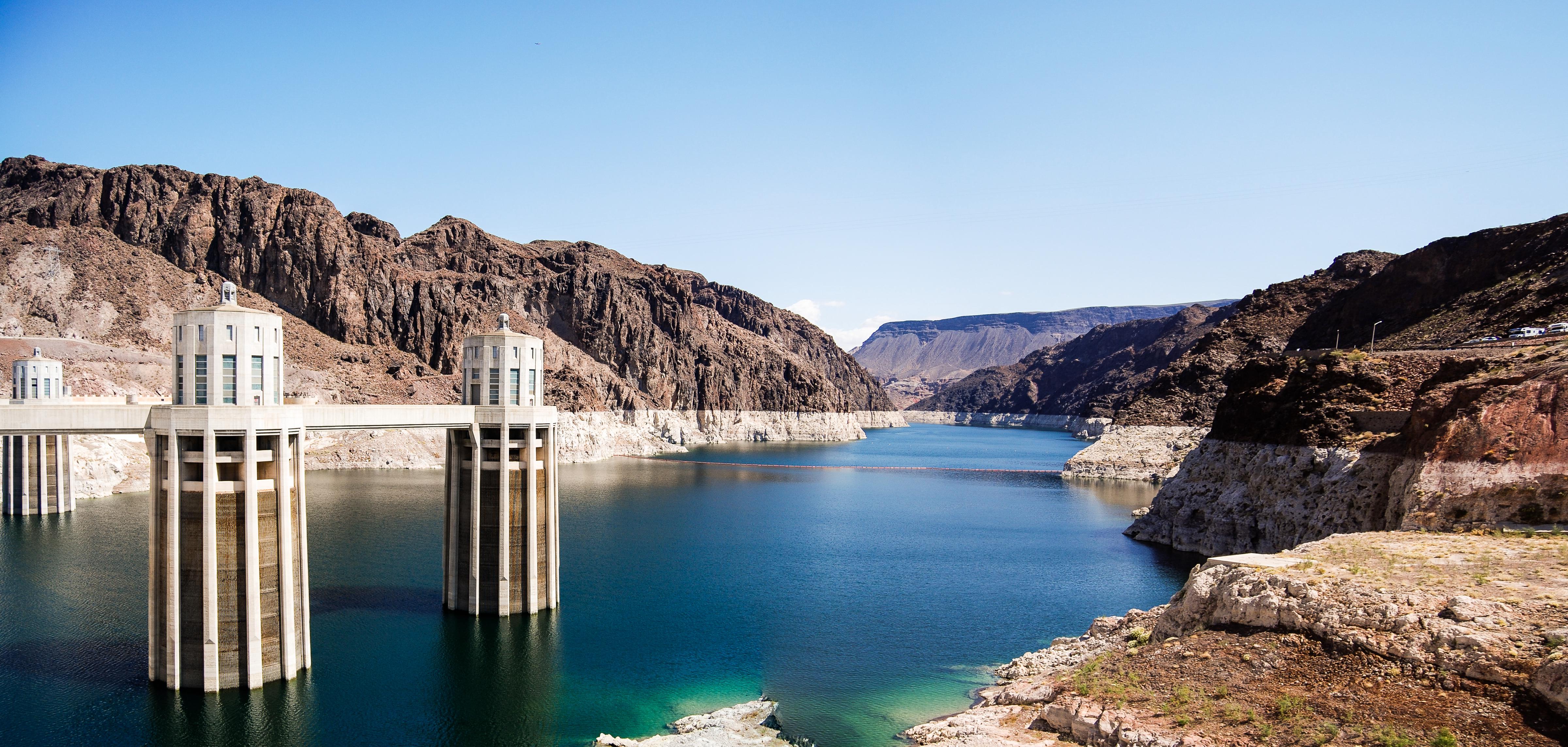 It's clear that Lake Mead has less water than it used to, with the rock colour clearly marking the high water mark.