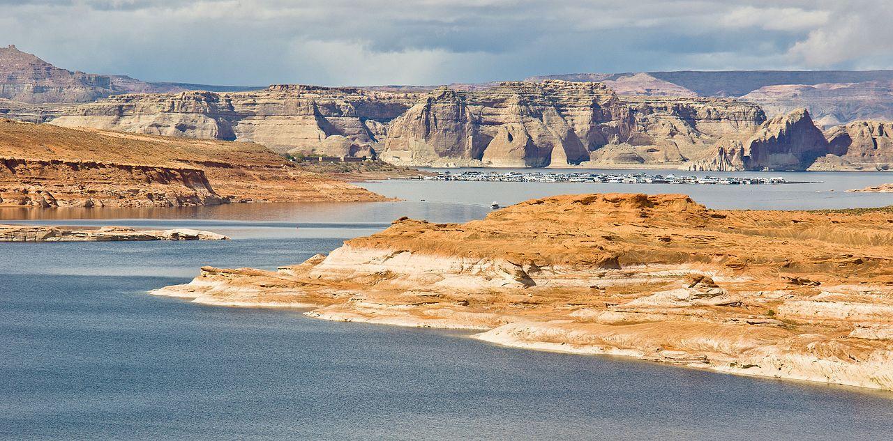 A photograph of Lake Powell