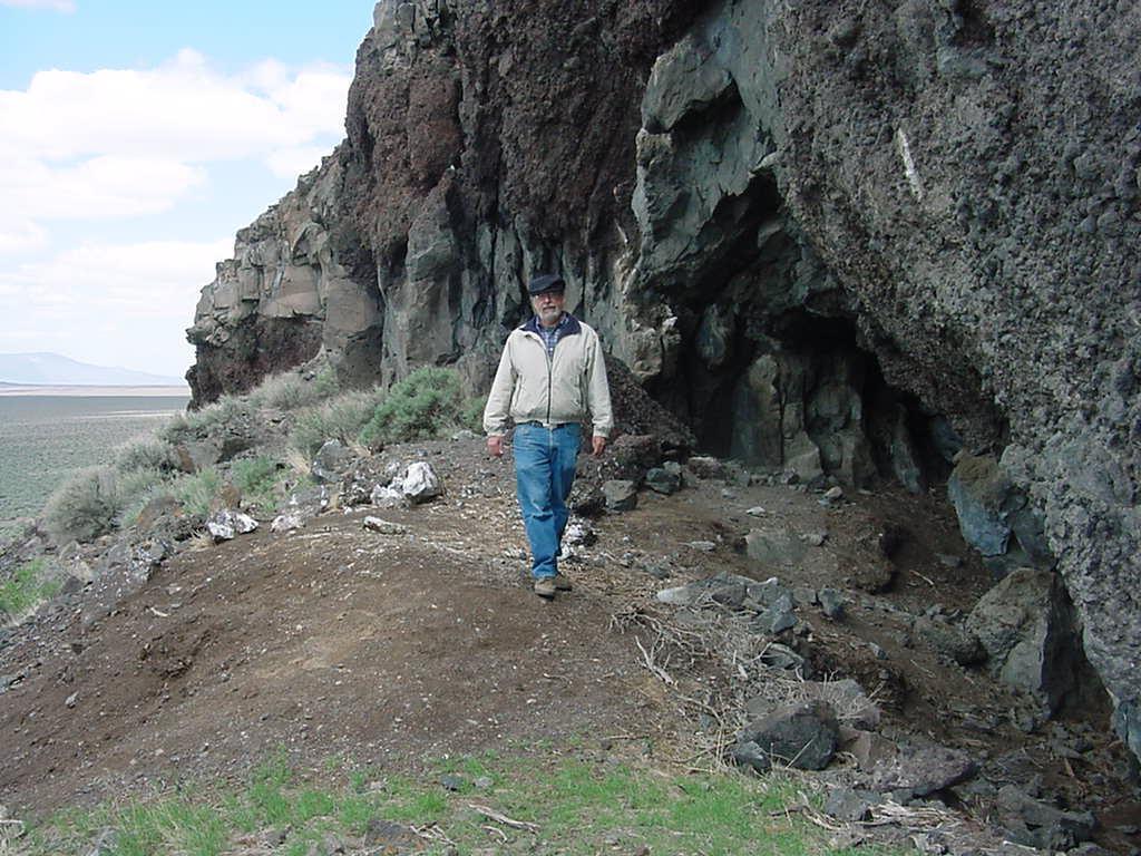 A photograph of the Paisley Cave in the